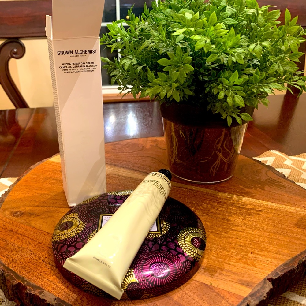 Grown Alchemist hydra-repair day cream